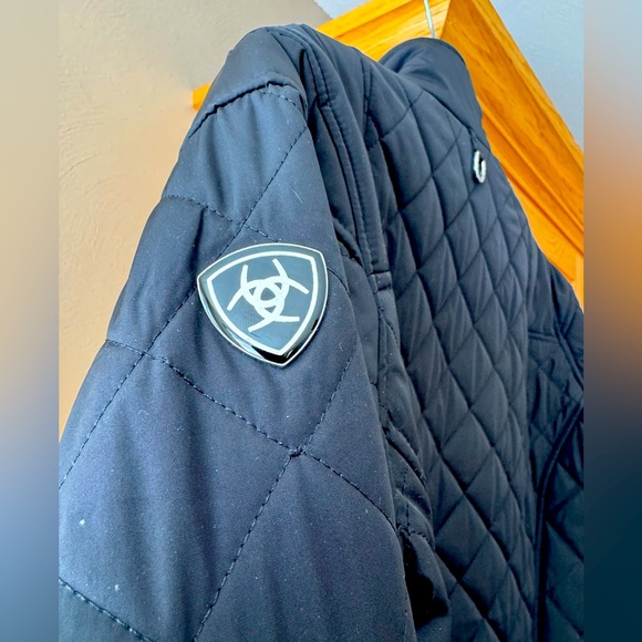 Ariat Equestrian Black Quilted Puffer Full Zip Riding Jacket, Women’s Large - Picture 2 of 9